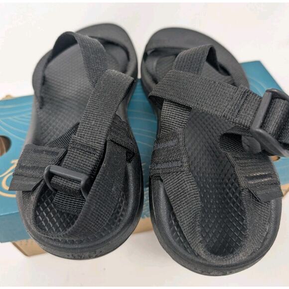Chaco Womens Sz 7 Z Cloud 2 Sandals in Solid Black w/Box Gorpcore - Picture 5 of 9